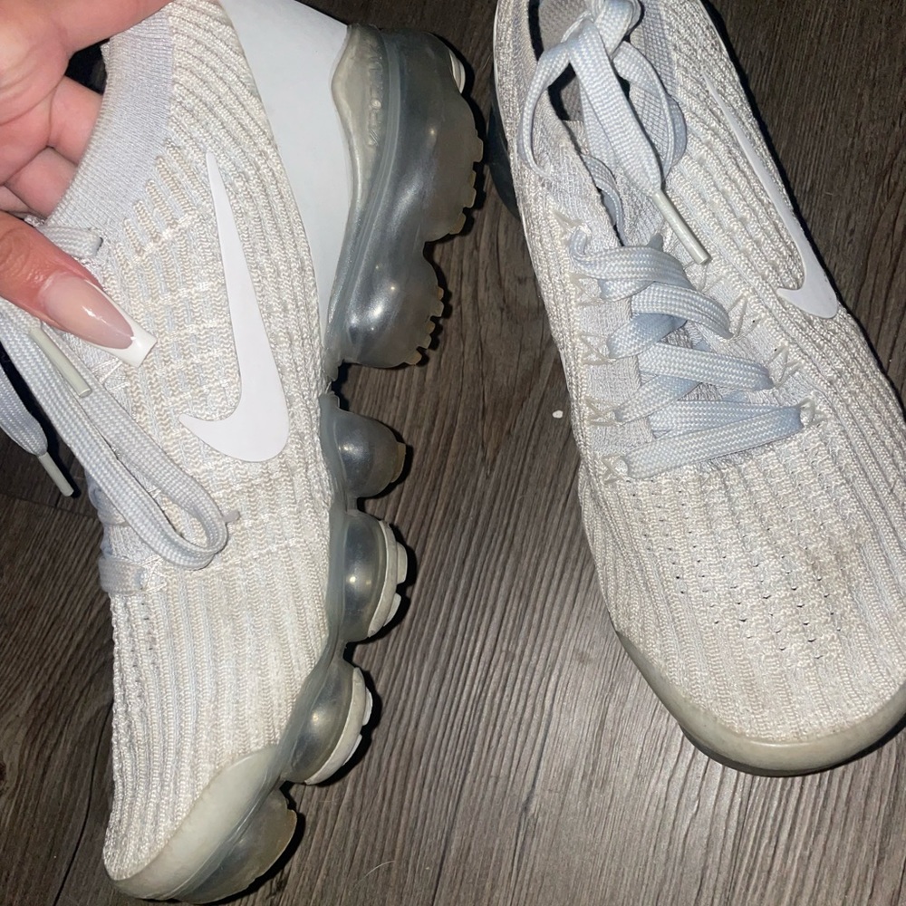 vapor max